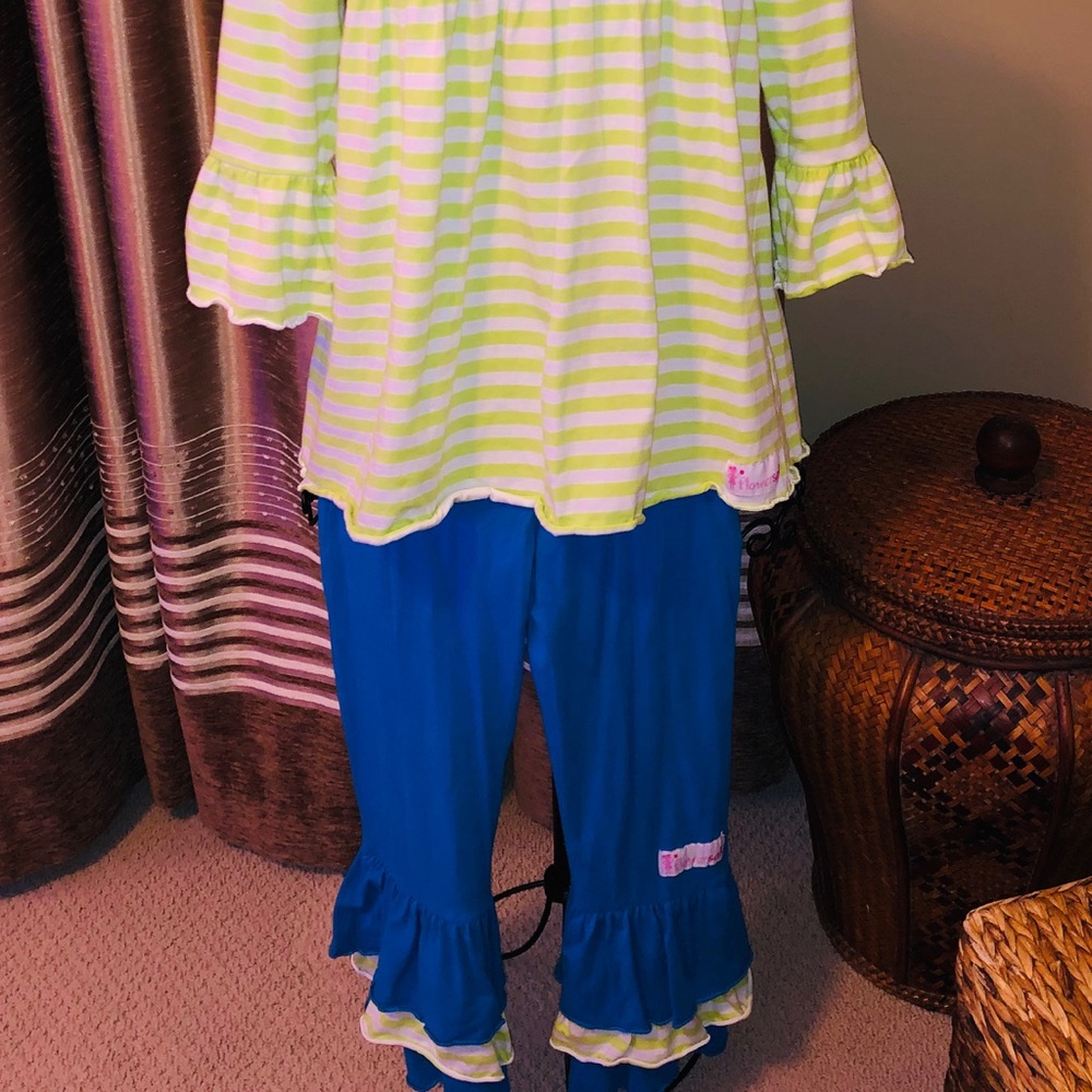 Ruffle Girl Outfit Size 10